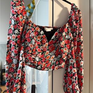 Floral Puff-Sleeve Crop Top in Black with Coral & White Flowers